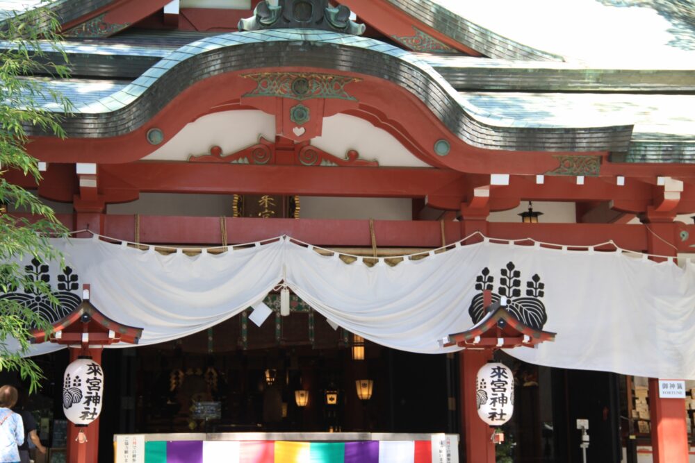 来宮神社本殿の隠れハート