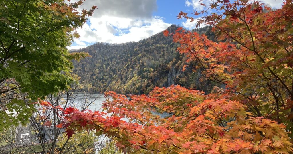 豊平峡ダムの紅葉